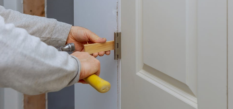 fiberglass entry door repair in Avocado Heights